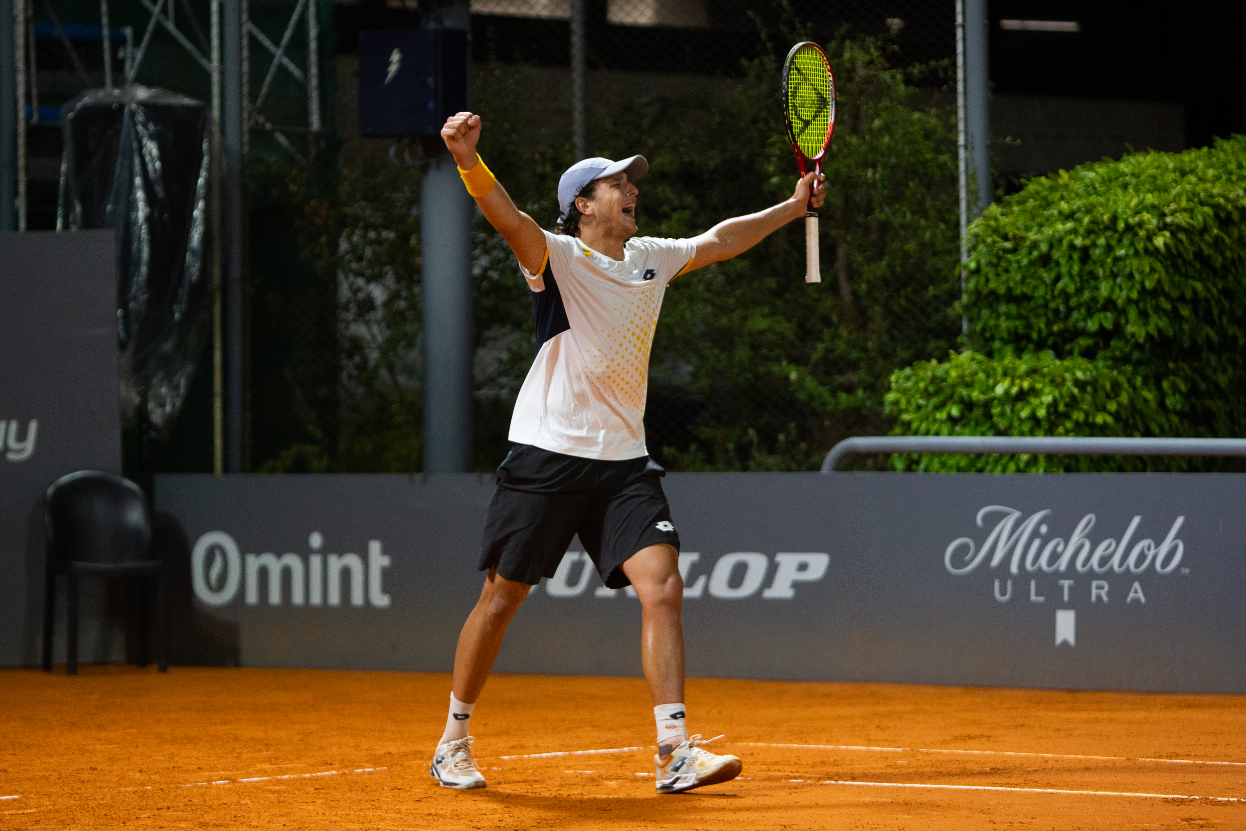 Luciano Darderi