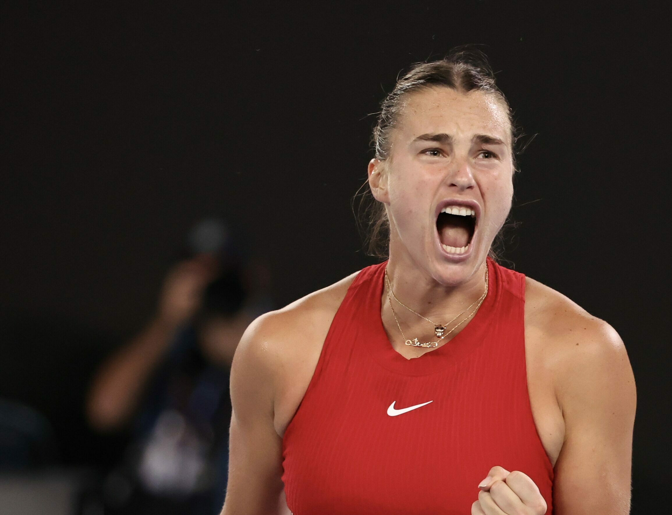 australian-open-sabalenka-powers-past-gauff-in-return-to-melbourne