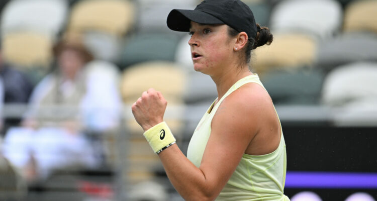 Caroline Dolehide, Charleston Open